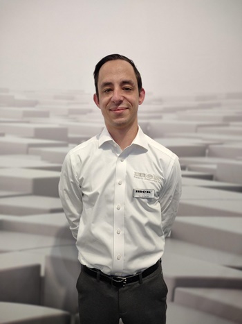 Mek sales engineer, Erik Van Reusel